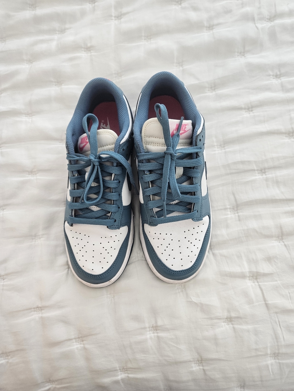 Nike Teal & White Low-Top Sneakers with Pink Tongue Accent, Barely worn